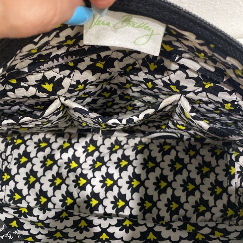 Vera Bradley Retired Fanfare Pattern crossbody / Shoulder Bag - Picture 13 of 16